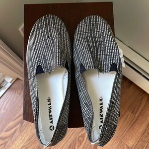Brand new airwalk canvas slip on shoes